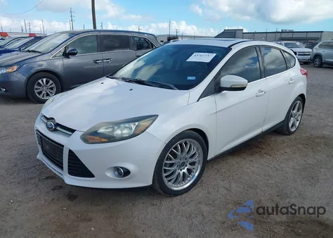 2012 Ford Focus Titanium из США, поврежденный, VIN 1FAHP3N28CL347286